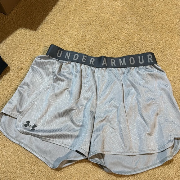 UNSER ARMOUR athletic shorts - Picture 1 of 2